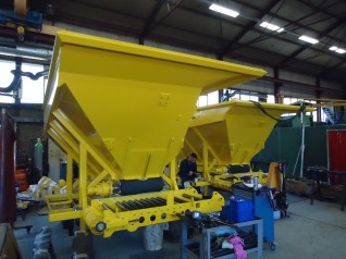 gravel hopper side 1