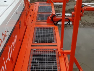 BSS 5000 side 6.JPG