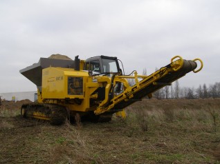 Graveltrailer side 2